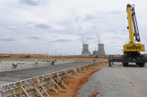 Die vorbereitenden Arbeiten auf dem Baugelände der geplanten Kernkraftwerkseinheiten Vogtle-3 und -4 schreiten voran.