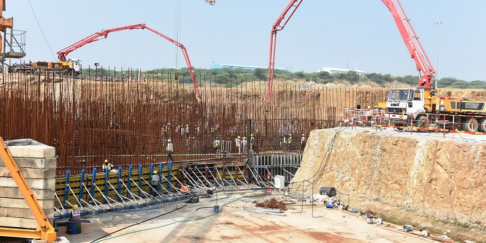 Der erste Beton für Kudankulam-6 im Bundesstaat Tamil Nadu an der Südspitze Indiens wird gegossen.