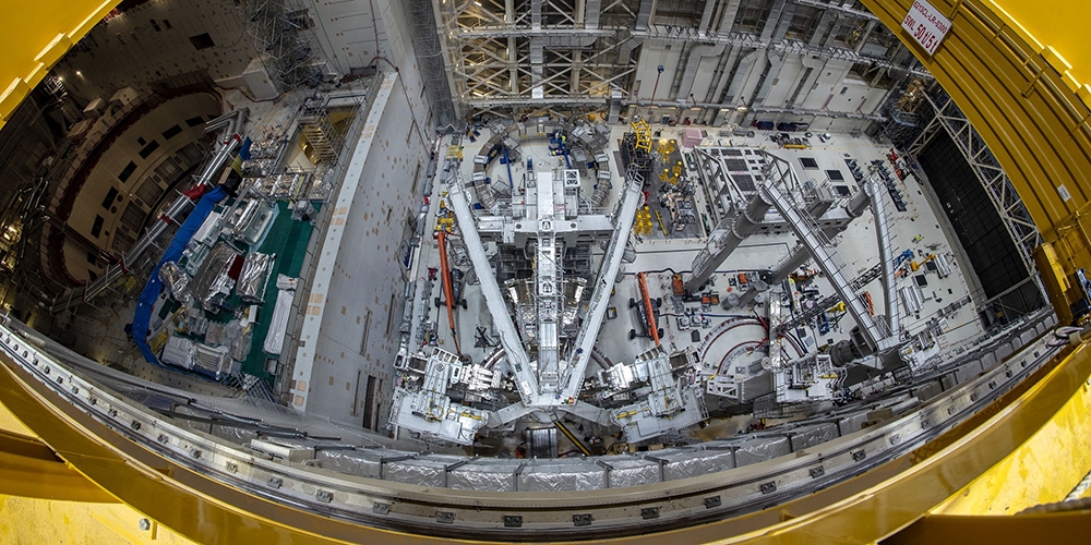 Coup d’oeil dans la halle de montage d'ITER