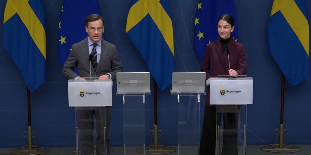 Schwedens Premierminister Ulf Kristersson und Umwelt- und Klimaministerin Romina Pourmokhtar