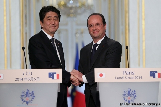 Dans le cadre d’une visité du Premier ministre japonais Shinzo Abe au président français François Hollande début mai 2014, les deux pays ont confirmé leur volonté de développer ensemble de nouvelles centrales nucléaires de quatrième génération.