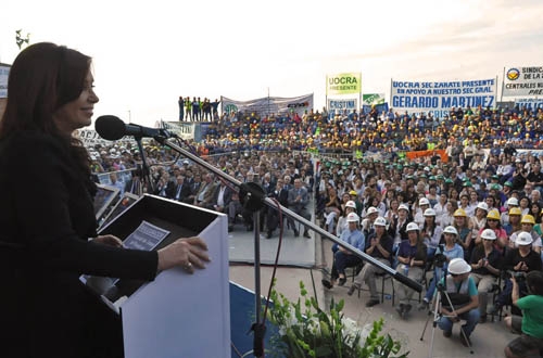 Cristina Fernandez de Kirchner hält die Festansprache für den Abschluss der Bauarbeiten von Atucha-2.