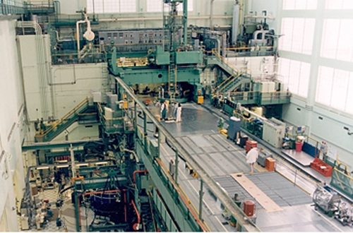 Le réacteur national de recherche universel (NRU) du CNRC à Chalk River (Ontario).
