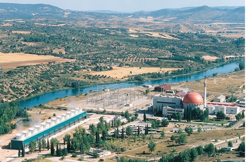 José-Cabrera-1 (Zorita), das älteste Kernkraftwerk Spaniens, ist am 30. April 2006 abgestellt worden.