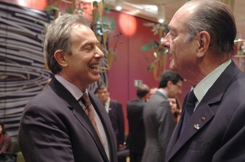 Beim 28. britisch-französischen Gipfeltreffen vom 9. Juni 2006 in Paris einigten sich die beiden Regierungen auf eine weitere enge Zusammenarbeit bei der friedlichen Nutzung der Kernenergie.