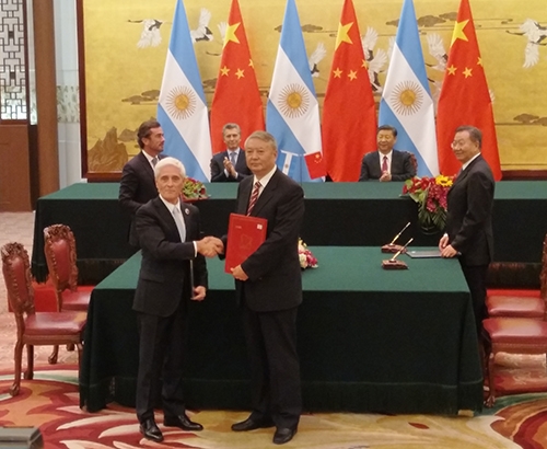 Die chinesische CNNC und die argentinische NA-SA besiegelten am 17. Mai 2017 in Beijing den gemeinsamen Bau von zwei Reaktorblöcken in Argentinien.