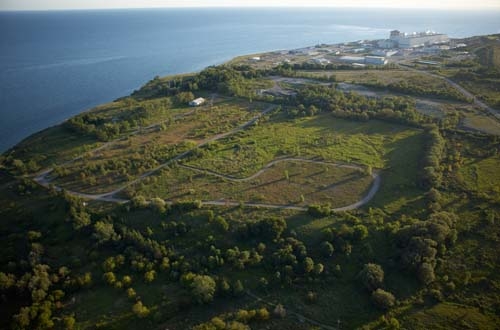 Quatre nouvelles tranches nucléaires devraient être construites sur le site de Darlington, dans la province canadienne de l&#39;Ontario. Selon le gouvernement, il n&#39;en résultera pas d&#39;impact notable sur l&#39;environnement.