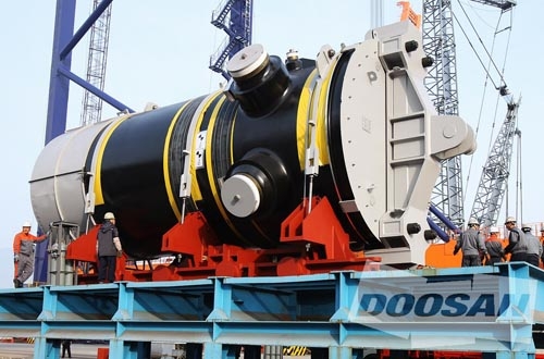 Zum ersten Mal liefert die Doosan ein Reaktordruckgefäss mit Einbauten nach China.