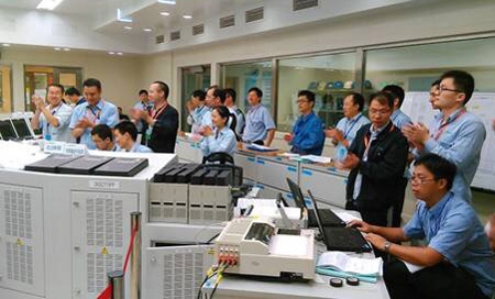 Fachleute der China National Nuclear Corporation (CNNC) fahren die Kernkraftwerkseinheit Fuqing-2 erstmals kritisch.