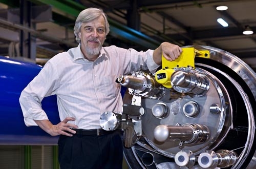 Rolf-Dieter Heuer est le nouveau directeur général du CERN depuis janvier 2009.
