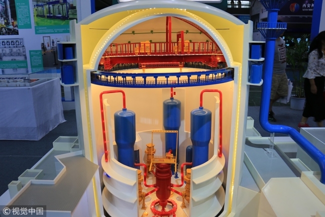 Un modèle du réacteur à eau sous pression chinois du type Hualong One.