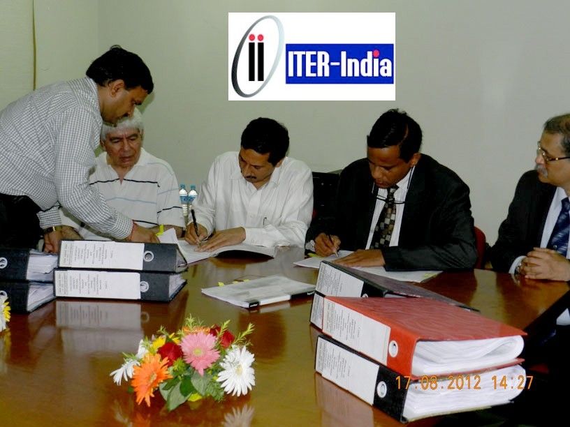 Die Iter Indien und die L&T unterschreiben den Vertrag zur Herstellung des Iter-Kryostaten.