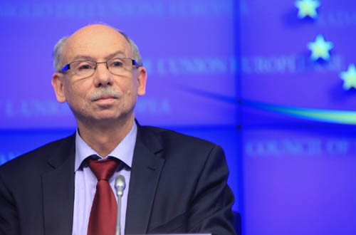 Janusz Lewandowski, commissaire européen au budget, s&#39;est déclaré satisfait de la solution trouvée pour combler le manque de financement d&#39;ITER.