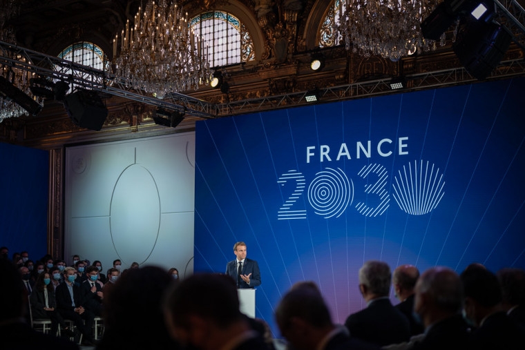 Le président Macron présente le vaste plan d’investissement «France 2030» de 30 millions d’euros.