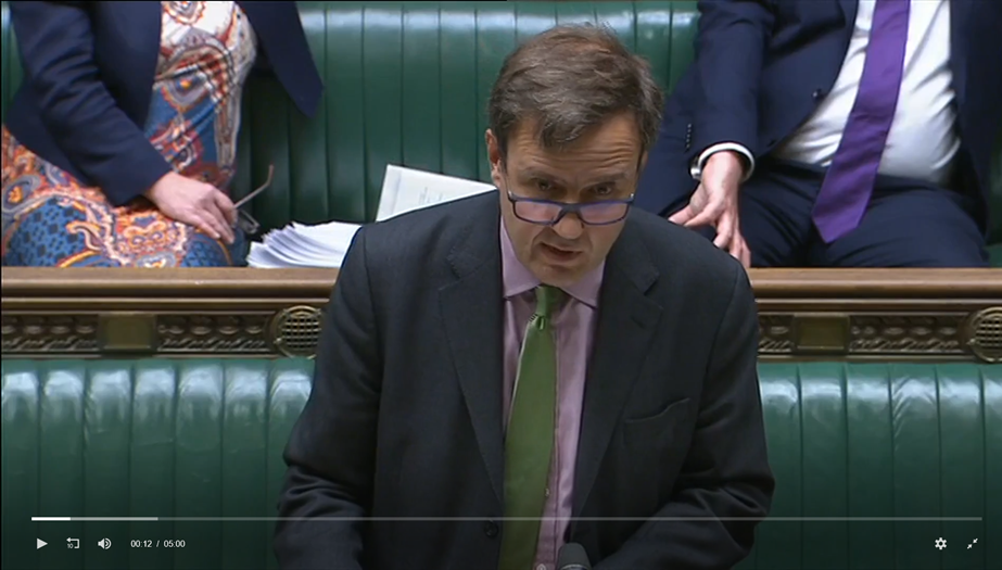 Le ministre de l’Énergie, Greg Hands, présente la stratégie zéro émission nette du gouvernement à la Chambre des députés britannique.