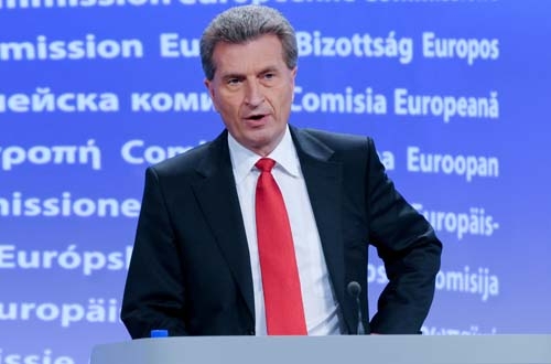 Nach der Einigung zum EU-Stresstest meinte Energiekommissar Günther Oettinger an der Medienkonferenz: «Die harte Arbeit beginnt jetzt: die Kriterien rigoros umzusetzen.»