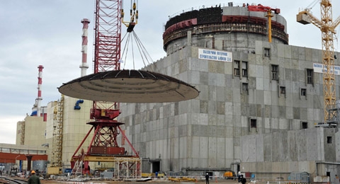 Am 29. Oktober 2012 wurde die Kuppel des Metallcontainments von Rostow-3 gesetzt.