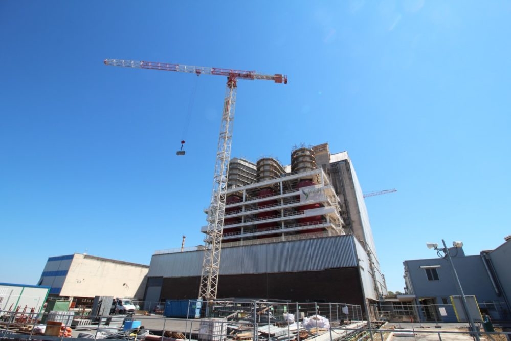 Le démontage du blindage du bâtiment réacteur de la centrale nucléaire de Latina a commencé.