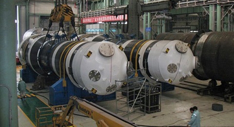 Die von Shanghai Electric hergestellten drei Dampferzeuger für das Kernkraftwerk Yangjiang-2 sind auf dem Bauplatz eingetroffen.