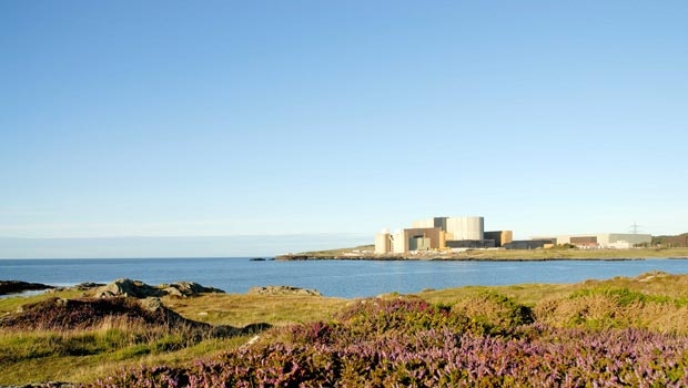 Après avoir étudié le rapport environnemental concerné, le Bureau de régulation nucléaire britannique (ONR) a conclu que le démantèlement des deux réacteurs Wylfa 1et 2, sur l’île d’Anglesey (nord du Pays de Galles), est respectueux de l’environnement.