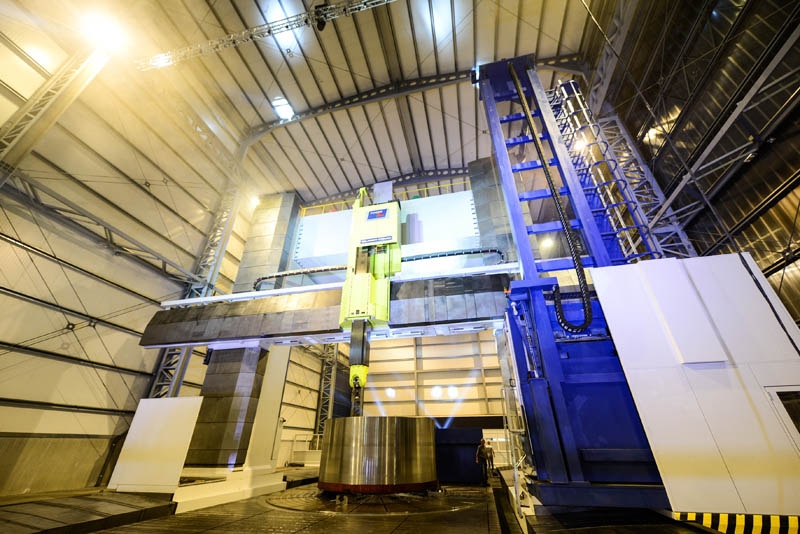 Die riesige Fräsmaschine PowerTec wird die sieben in Europa hergestellten Sektoren des Vakuumgefässes für den Iter fräsen.