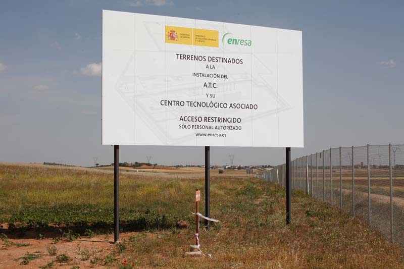Die spanische Regierung wählte am 30. Dezember 2011 den Standort Villar de Canas in der Provinz Cuenca unter 13 Mitkonkurrenten als Standortgemeinde für ein Zwischenlager für ausgediente Brennelemente und hochaktive Abfälle aus. Der Auftrag für die Hauptbauarbeiten wird voraussichtlich am 1. Februar 2015 vergeben.