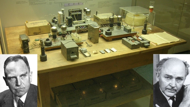 Les appareils utilisés par Otto Hahn (gauche) et Fritz Strassmann (droite) dans le cadre de la découverte de la fission nucléaire le 17 décembre 1938 sont aujourd’hui exposés au Deutsches Museum de Munich.