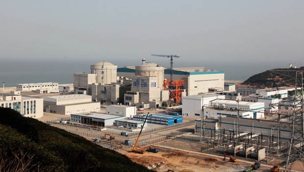 Nach einer Bauphase von 58 Monaten und einer Testphase von vier Monaten nahm die Kernkraftwerkseinheit Ningde-1 am 18. April 2013 den kommerziellen Betrieb auf.