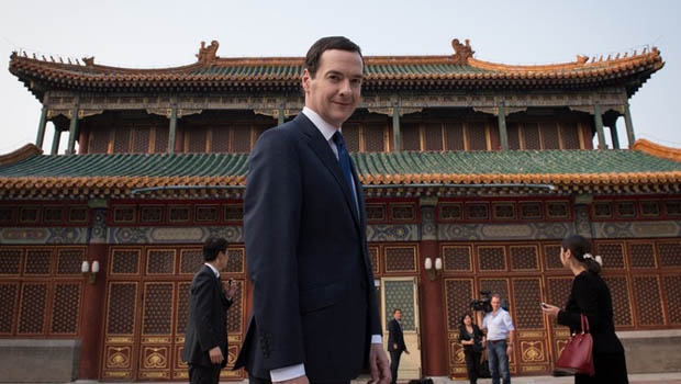 Schatzkanzler George Osborne: «Ich freue mich, heute diese Garantie für Hinkley Point verkünden, und in China zu sein, um ihre Investitionen in die britische Atomindustrie zu diskutieren.»