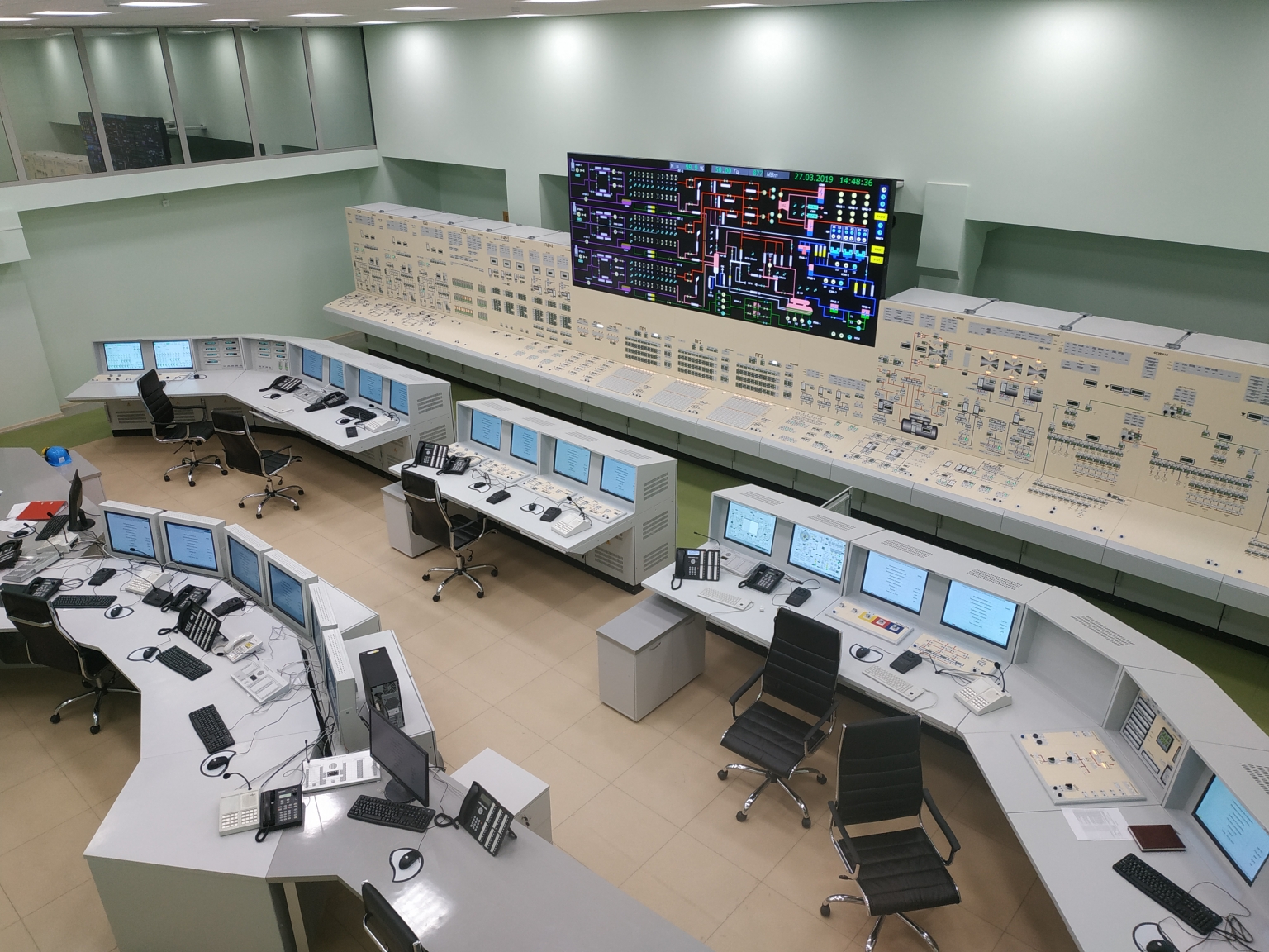 Coup d’œil à l’intérieur du simulateur complet de Beloïarsk 4.