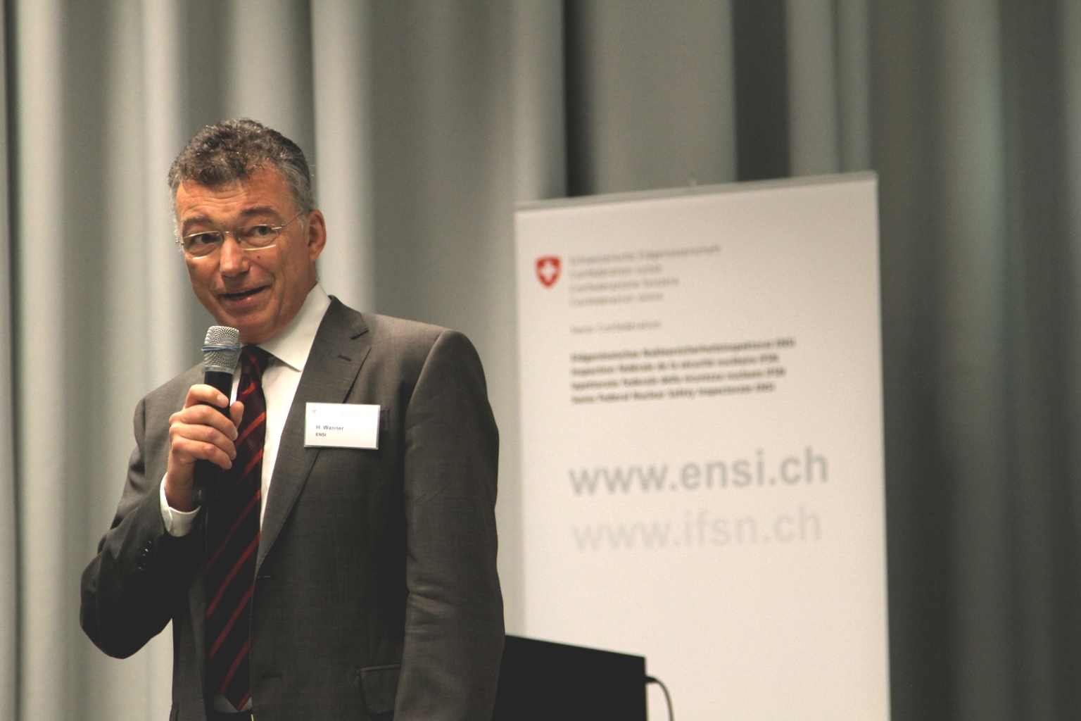 Dans ses conclusions, Hans Wanner, directeur de l’IFSN, tire un bilan positif du forum de l’IFSN du 4 septembre 2012: «Il est important que le dialogue ait lieu.»