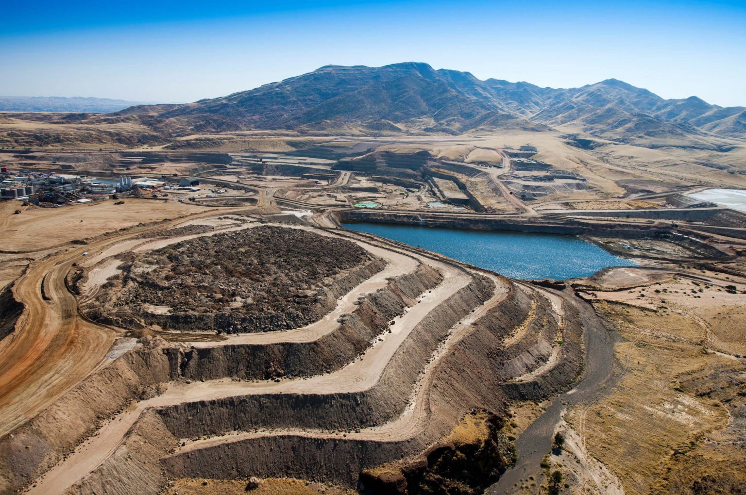 La compagnie Paladin Energy Ltd. a conclu plusieurs contrats de livraison d’uranium pour lesquels elle aura notamment recours à la mine namibienne de Langer Heinrich.