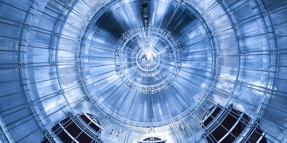 Coup d’œil à l’intérieur du spectromètre principal de l’expérimentation Katrin