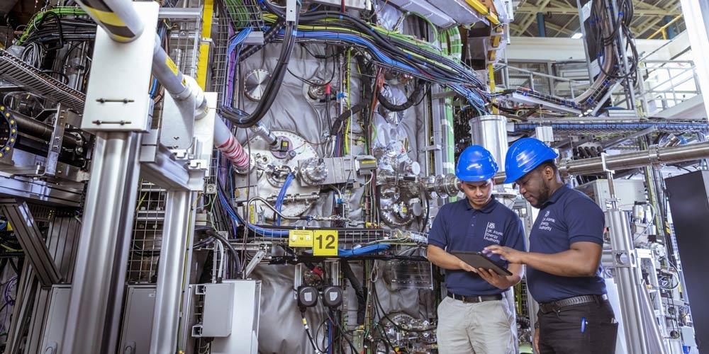 Machine de fusion présente sur le campus de Culham