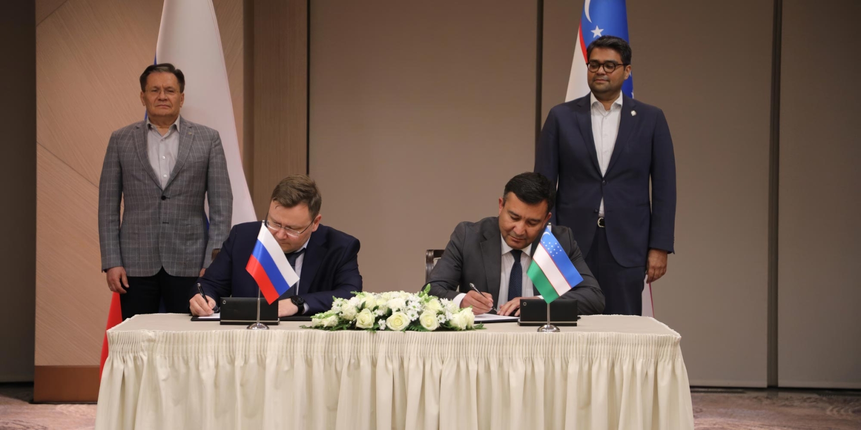 Unterzeichnung der Vereinbarung zwischen Russland und Usbekistan