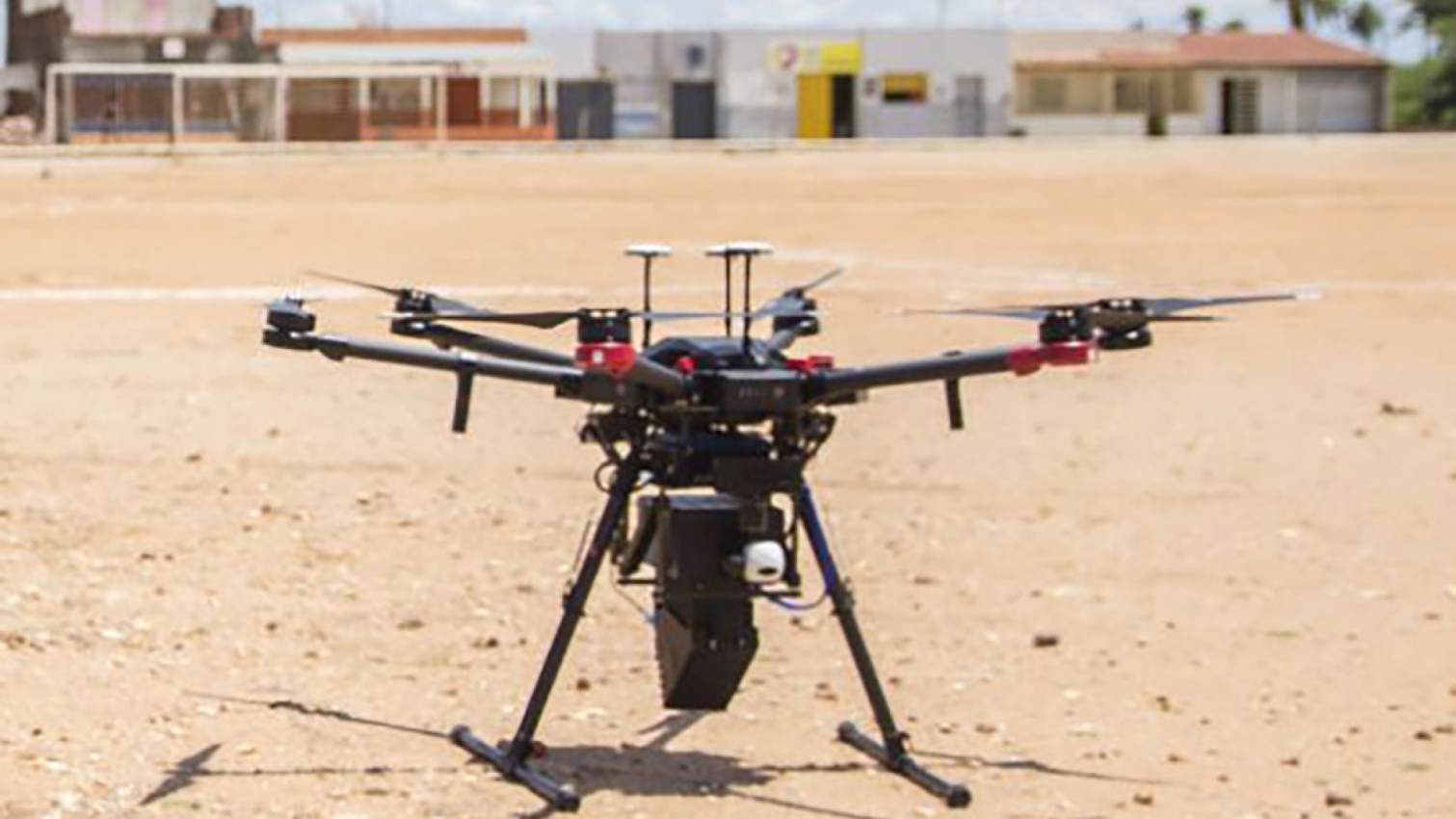 Les drones permettent de réduire les coûts d’utilisation de la méthode de l'insecte stérile (SIT) pour lutter contre la propagation de maladies véhiculées par les insectes.